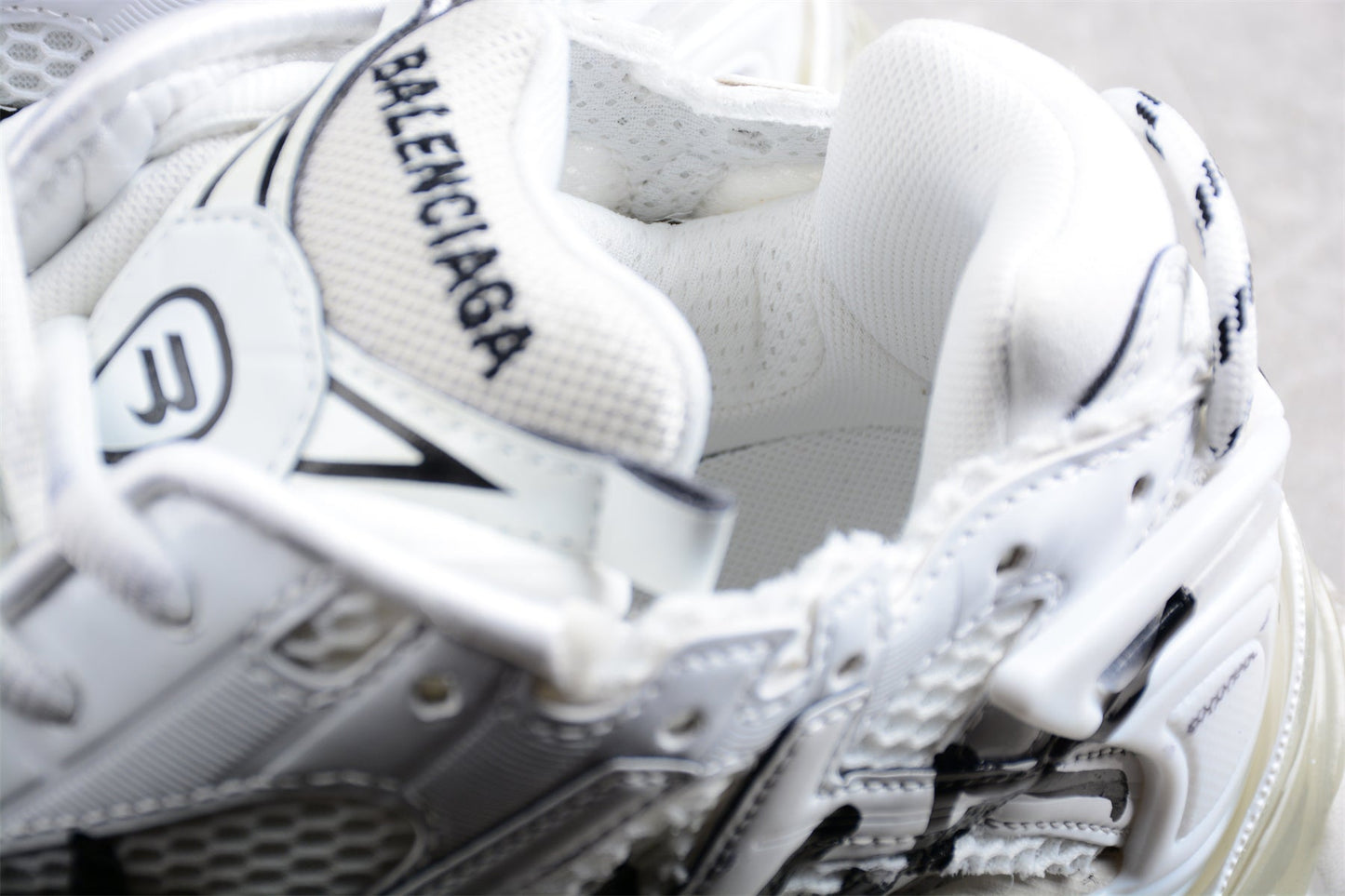 Balenciaga Runner Graffiti White