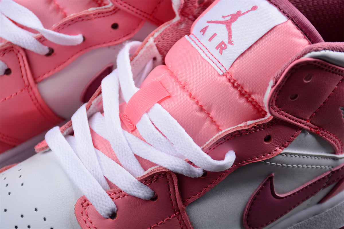 Air Jordan 1 Mid "Desert Berry"
