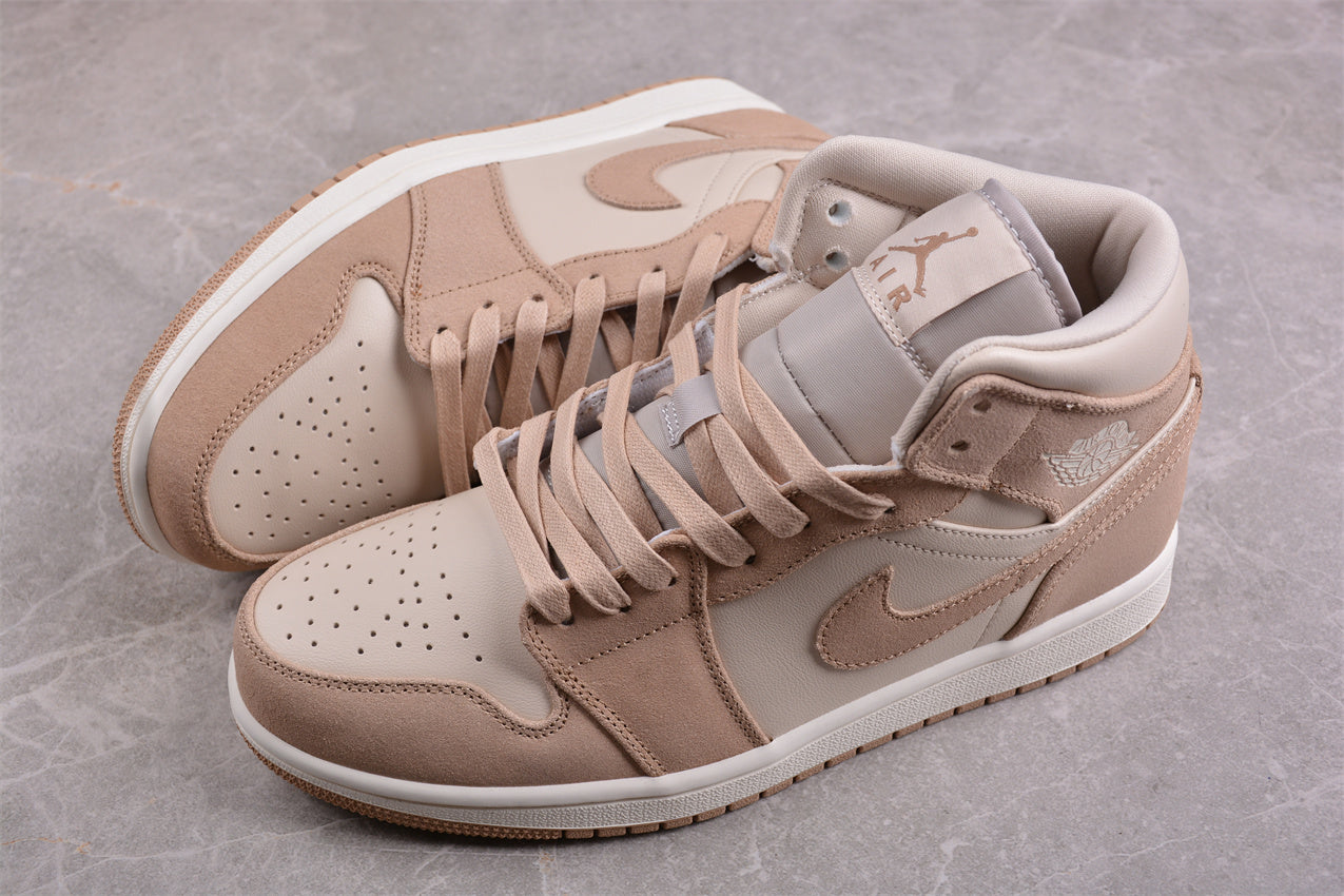 Air Jordan 1 Mid SE "Legend Light Brown"