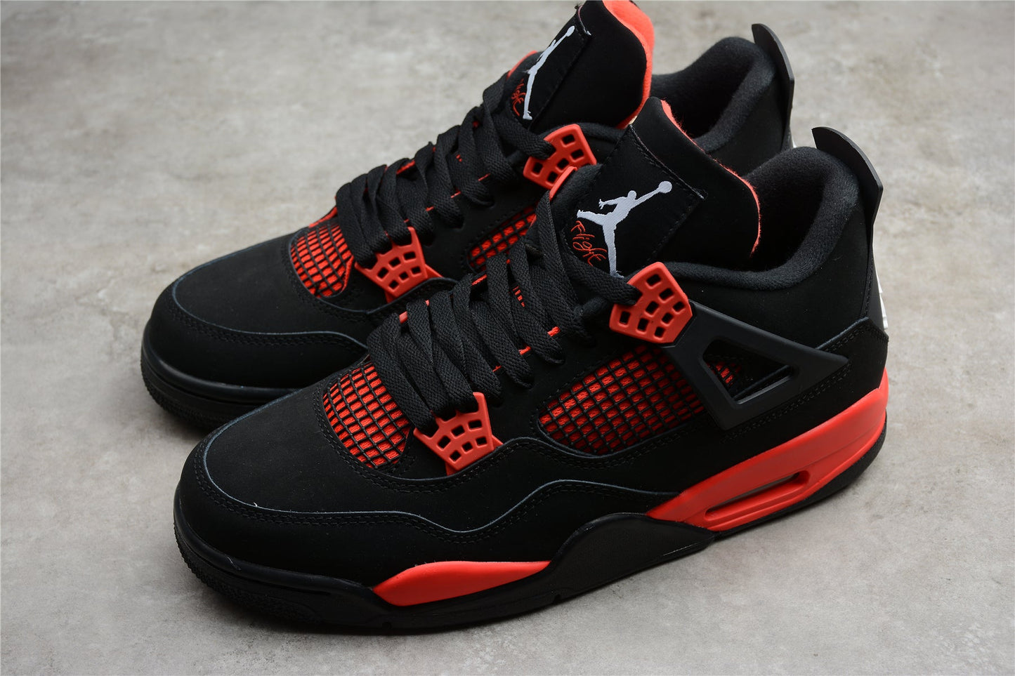 Air Jordan 4 Retro “Red Thunder”