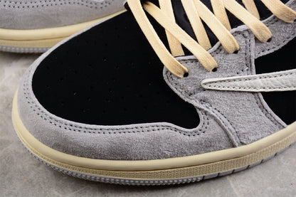 Travis Scott x Air Jordan 1 Low Reverse Mocha