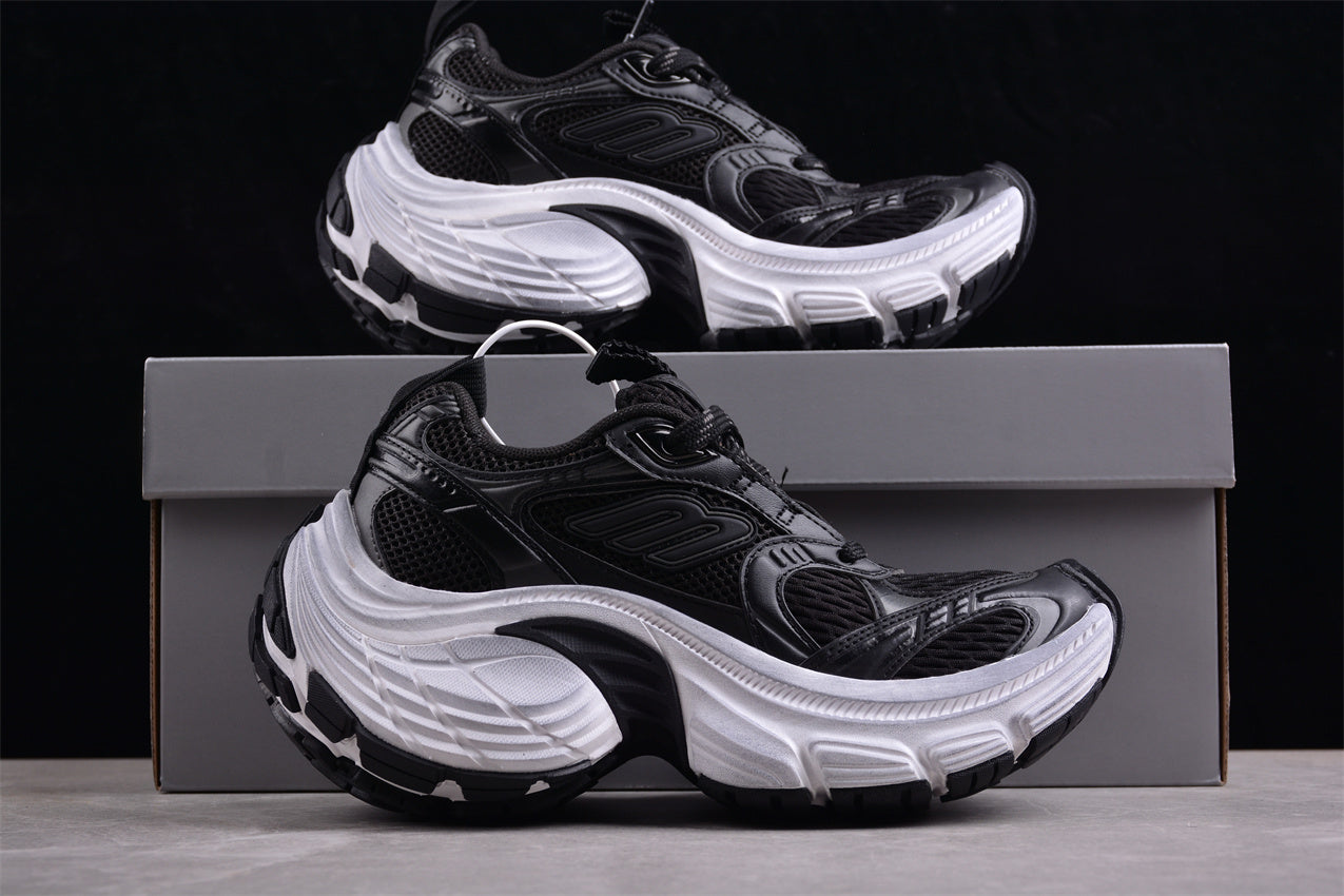 Balenciaga 10XL Black & White
