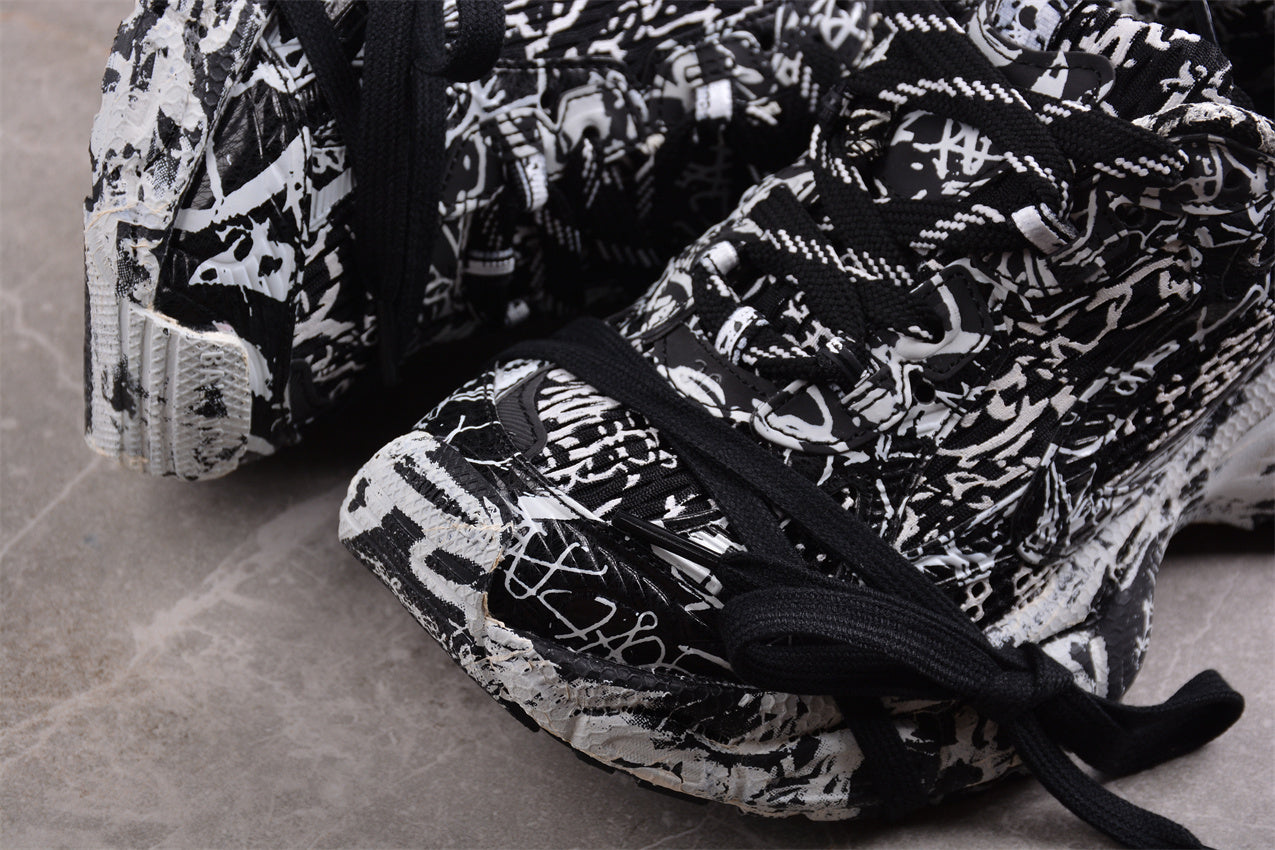 Balenciaga 3XL Graffiti Black