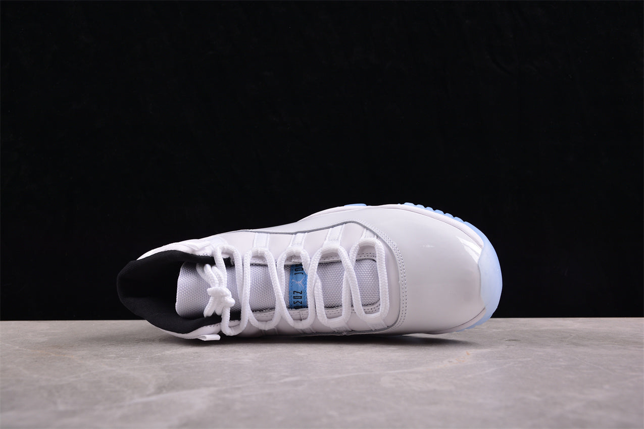 Air Jordan 11 "Legend Blue"