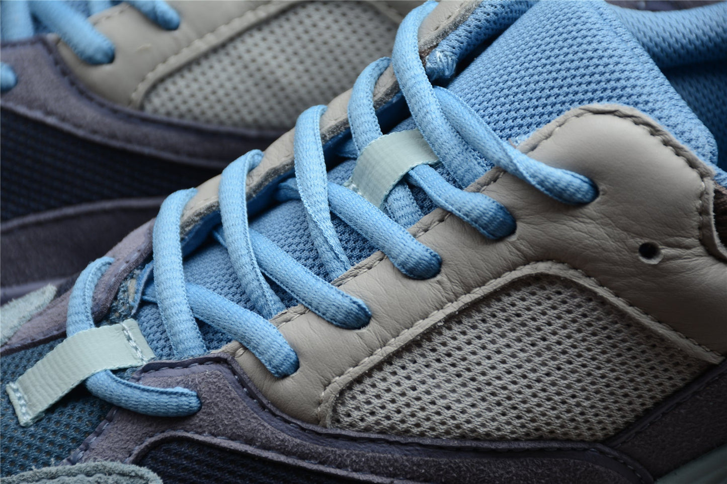adidas Yeezy Boost 700 “Carbon Blue”
