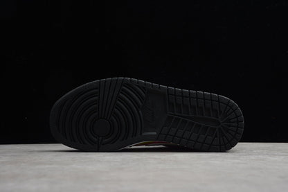Nike Air Jordan 1 Low SE Spray Paint Sneakers
