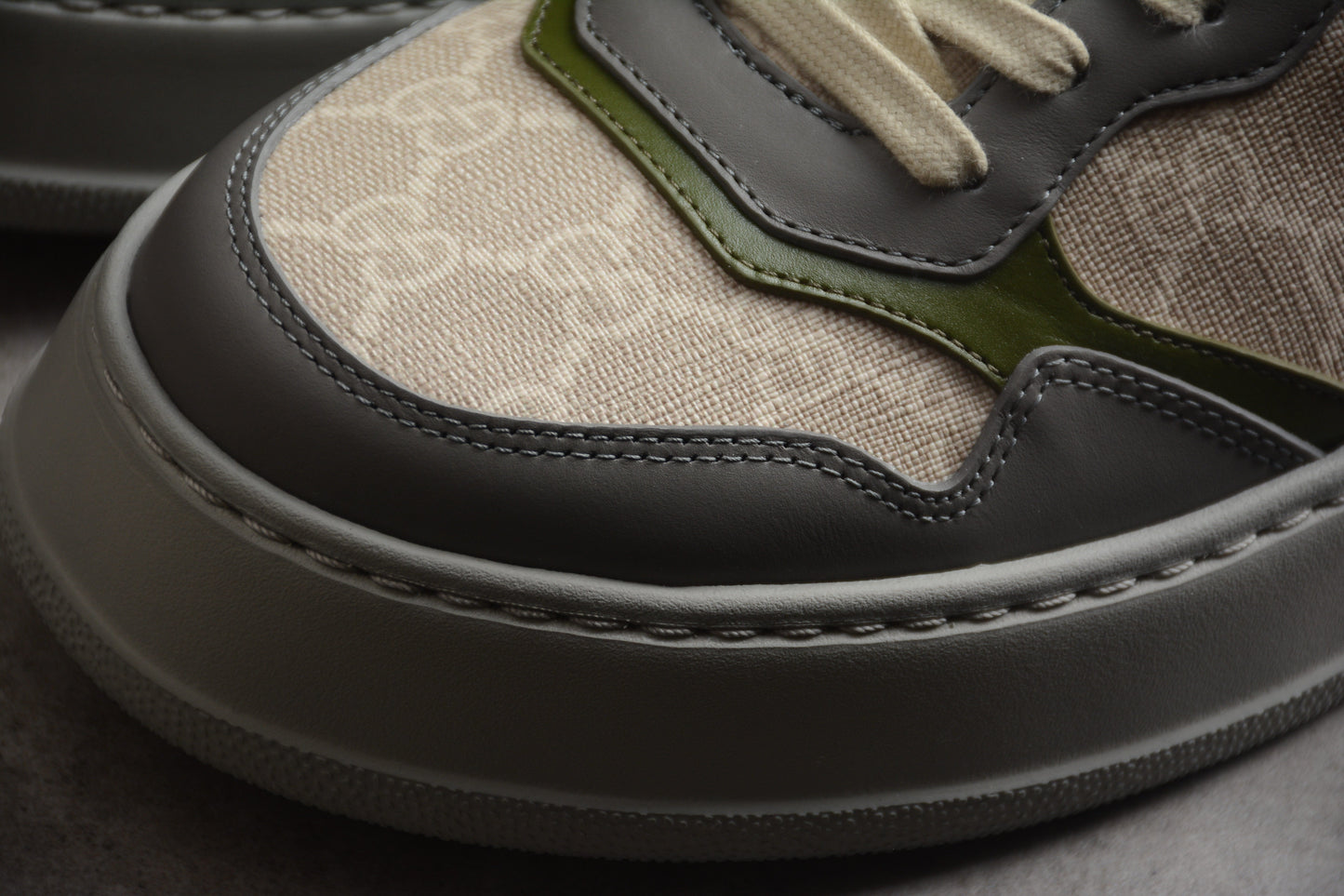 Gucci GG Supreme Canvas Platform Sneakers Grey Green