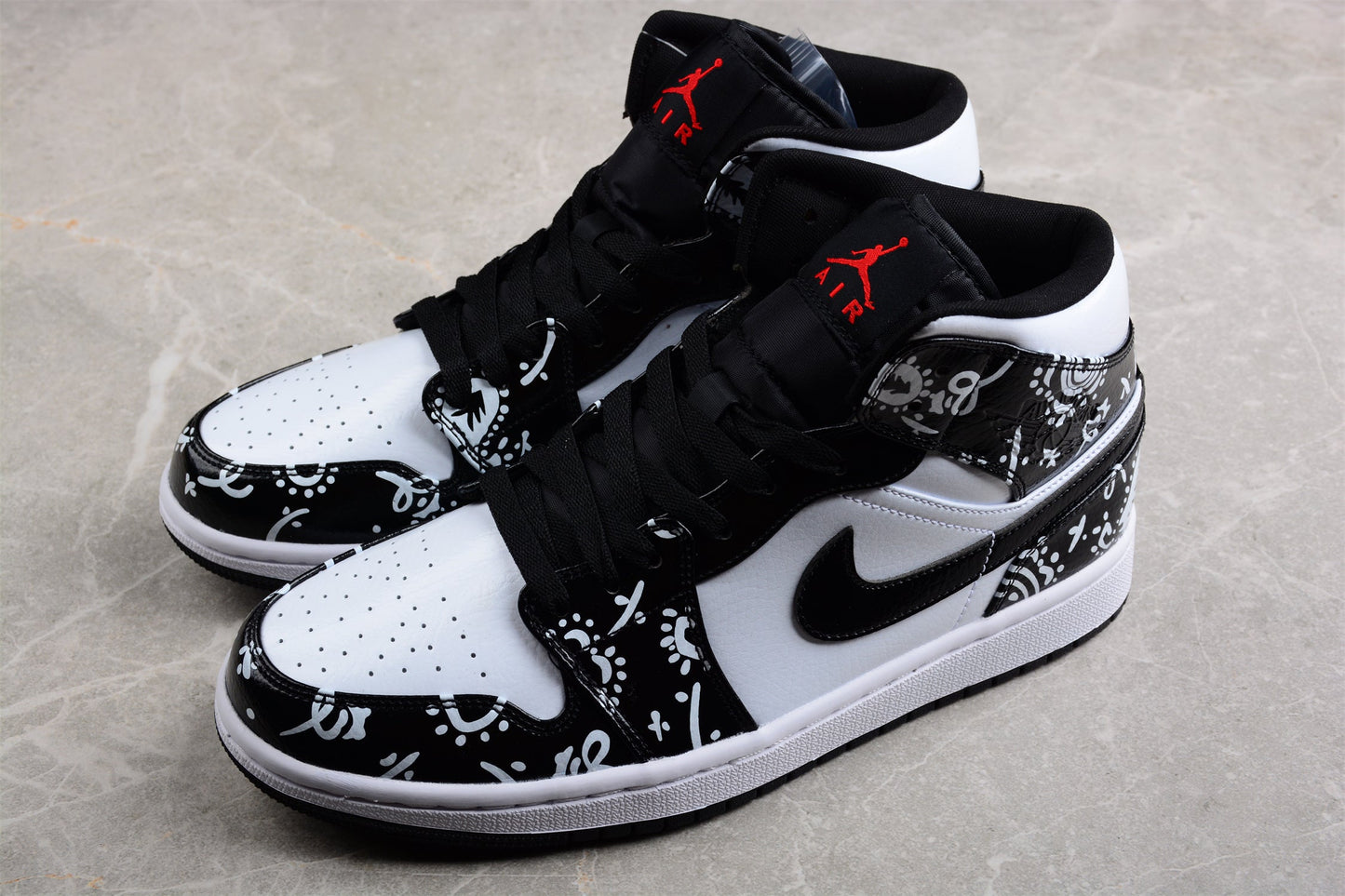 Air Jordan 1 Mid "Monochrome Splatter" Black/White