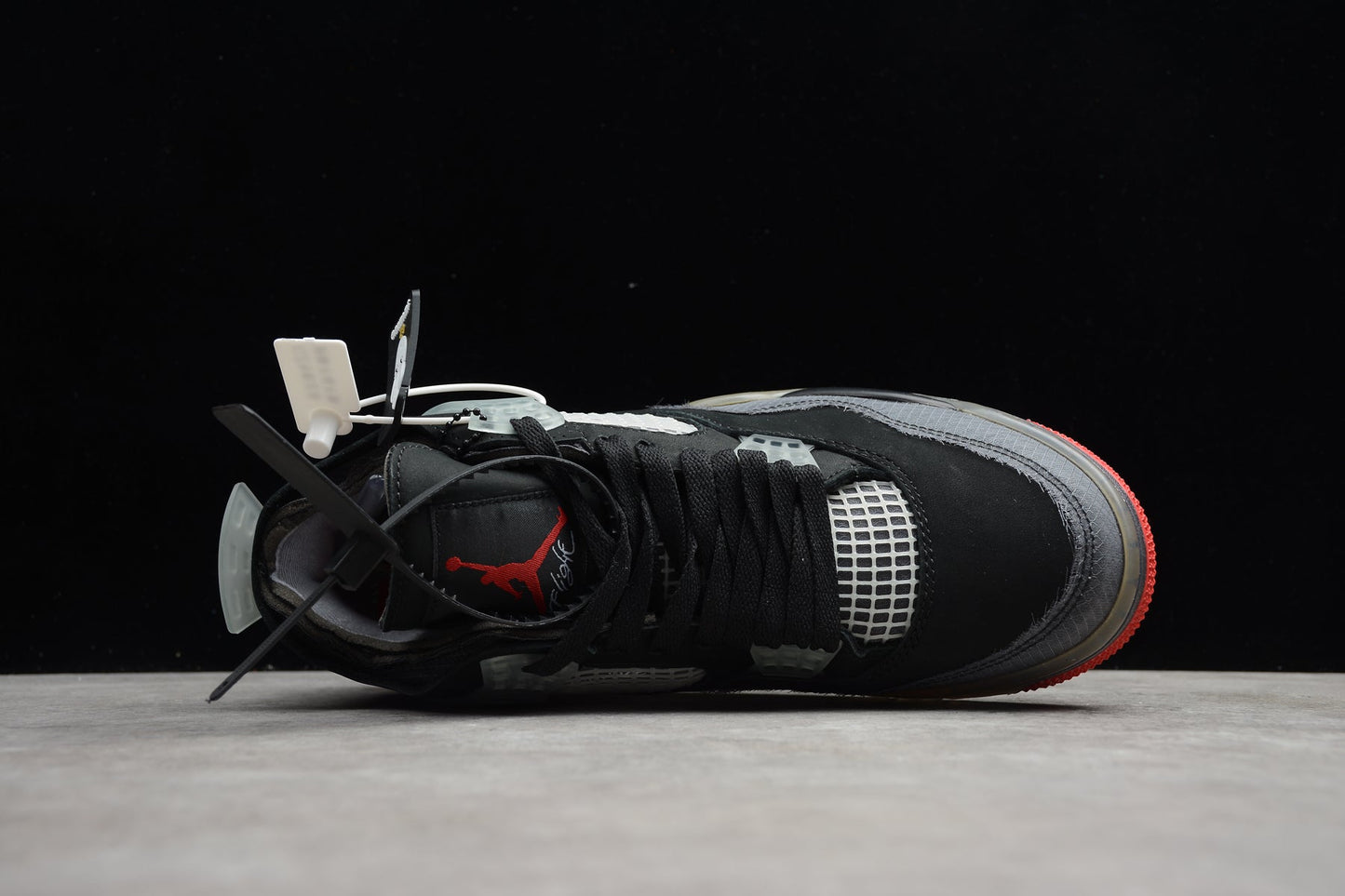Off-White x Air Jordan 4 “Bred”