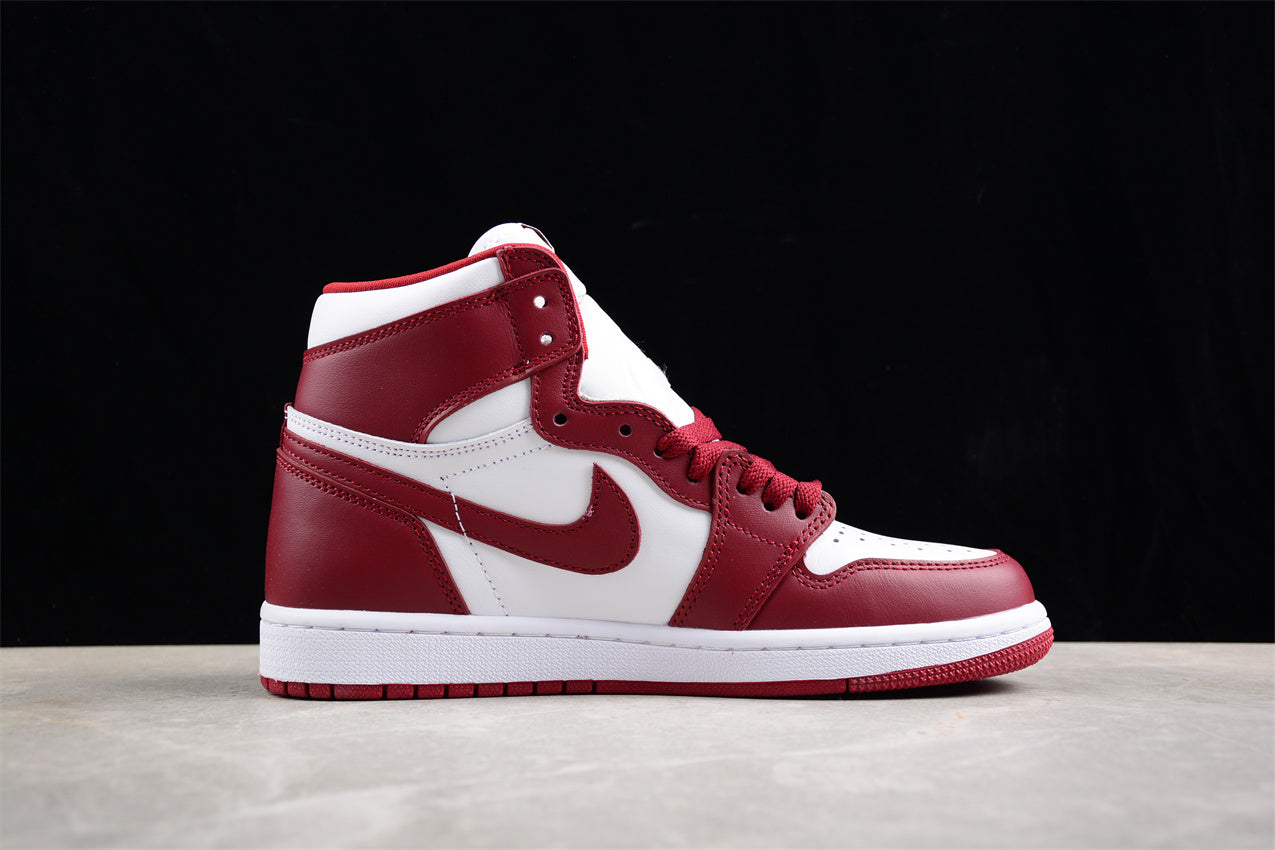 Air Jordan 1 Retro High "Dune Red"