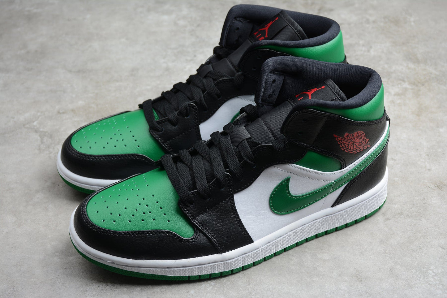 NIKE AIR JORDAN 1 MID "PINE GREEN"