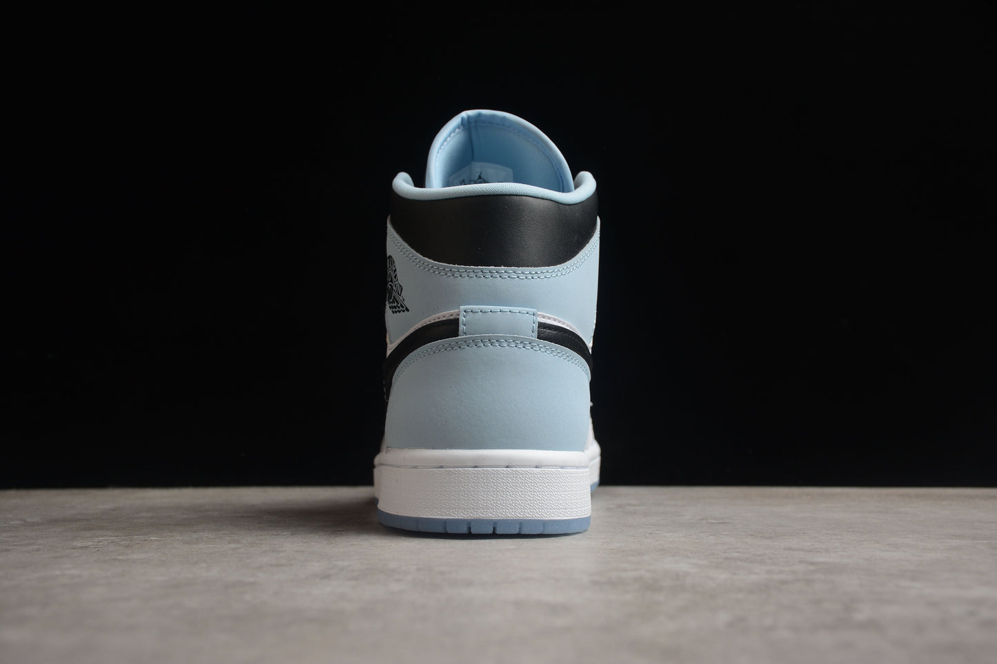 Nike Air Jordan 1 Mid SE "White Ice Blue Black UNC" GS