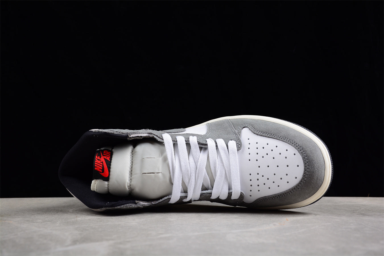 Air Jordan 1 Retro High OG “Washed Black”