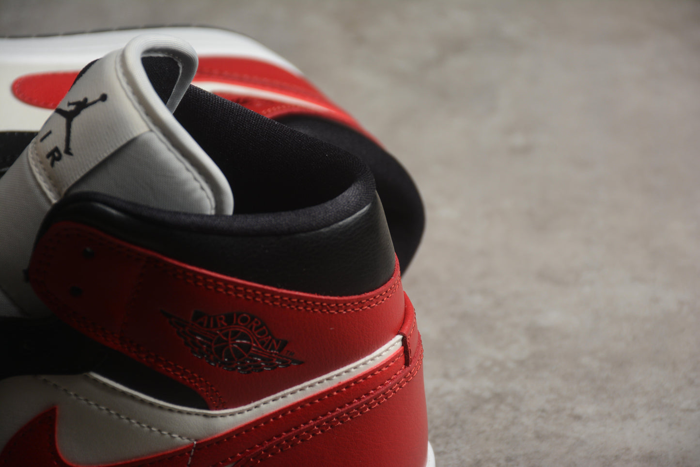 Air Jordan 1 Mid Retro White Red Black