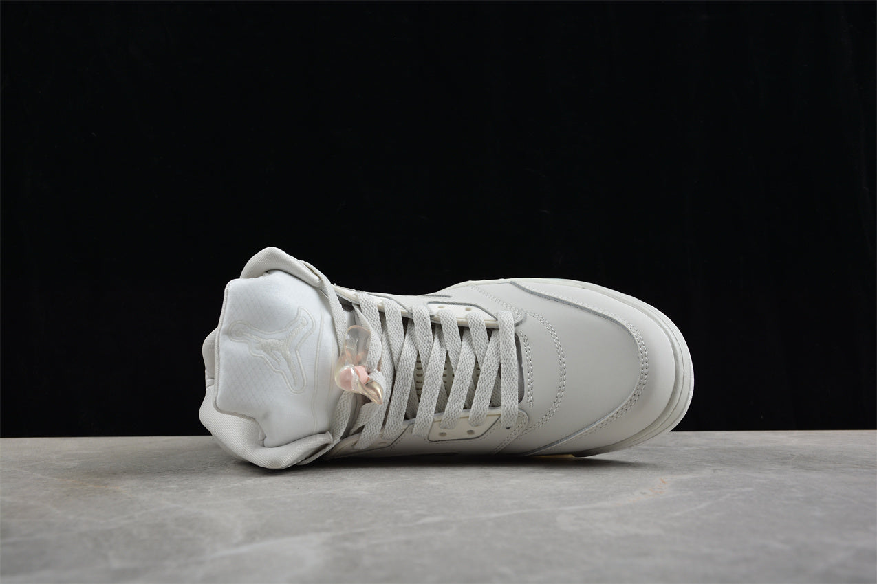 Air Jordan 5 Retro "Light Orewood Brown"