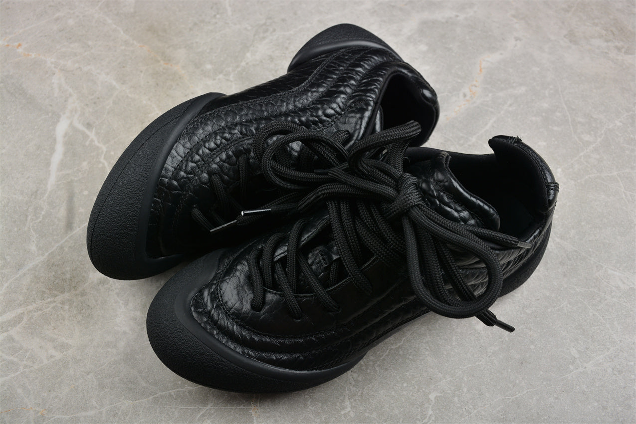 Alexander McQueen Flexion Sneakers in Black