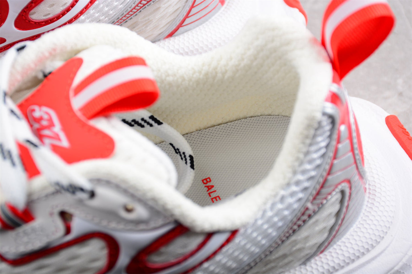 Balenciaga 3XL Worn-Out White Red Sneakers