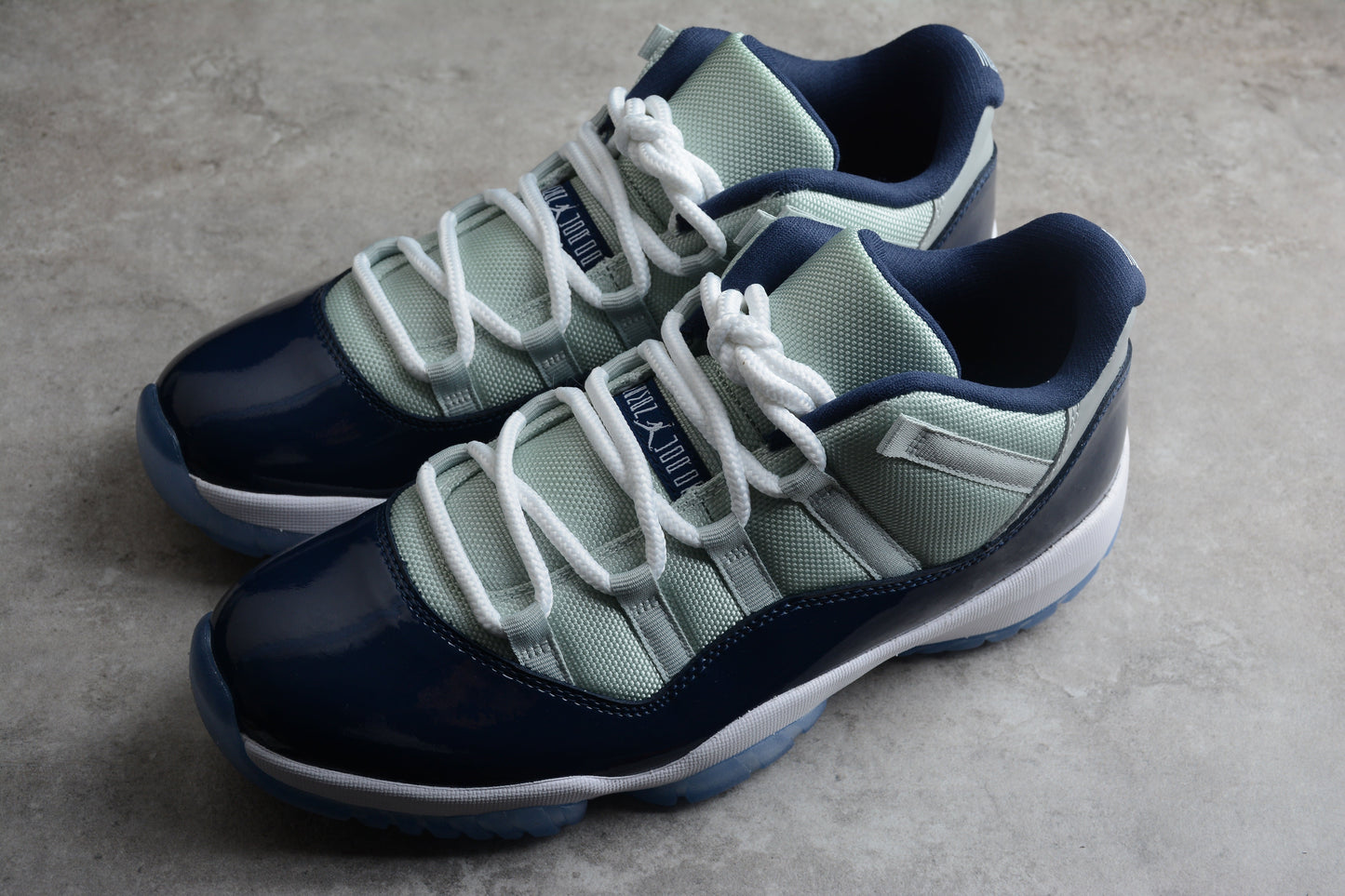 Air Jordan 11 Retro Low “Georgetown”