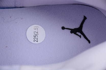 Nike Air Jordan 1 Mid GS Barely Grape Sneakers