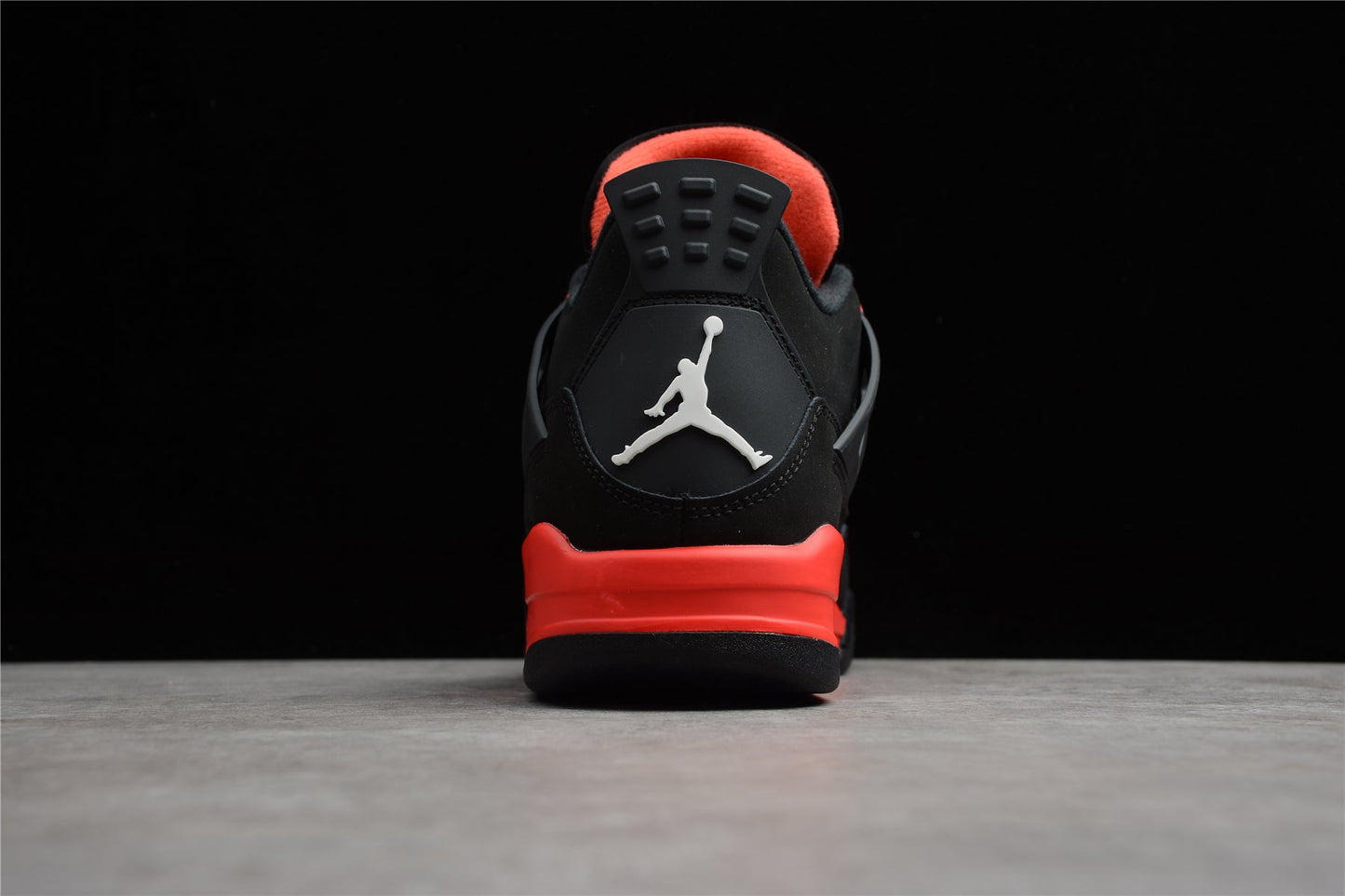 Air Jordan 4 Retro “Red Thunder”