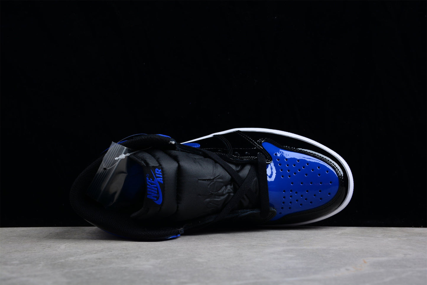 Nike Air Jordan 1 High – Patent Royal