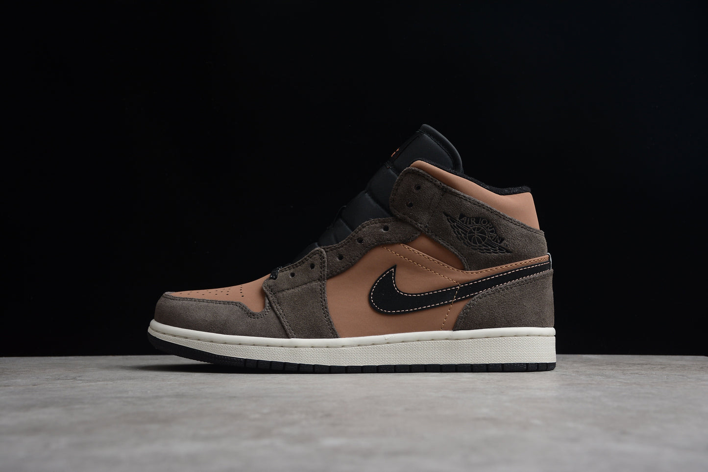Nike Air Jordan 1 Mid SE "Dark Chocolate Mocha"