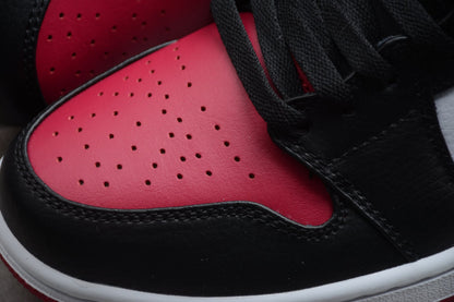 Nike Air Jordan 1 Mid Bred Toe Sneakers