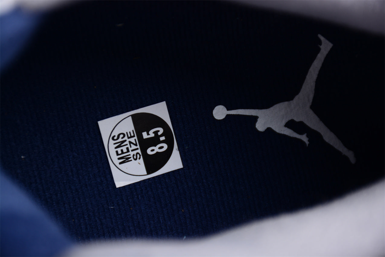 Air Jordan 3 Retro "Midnight Navy"