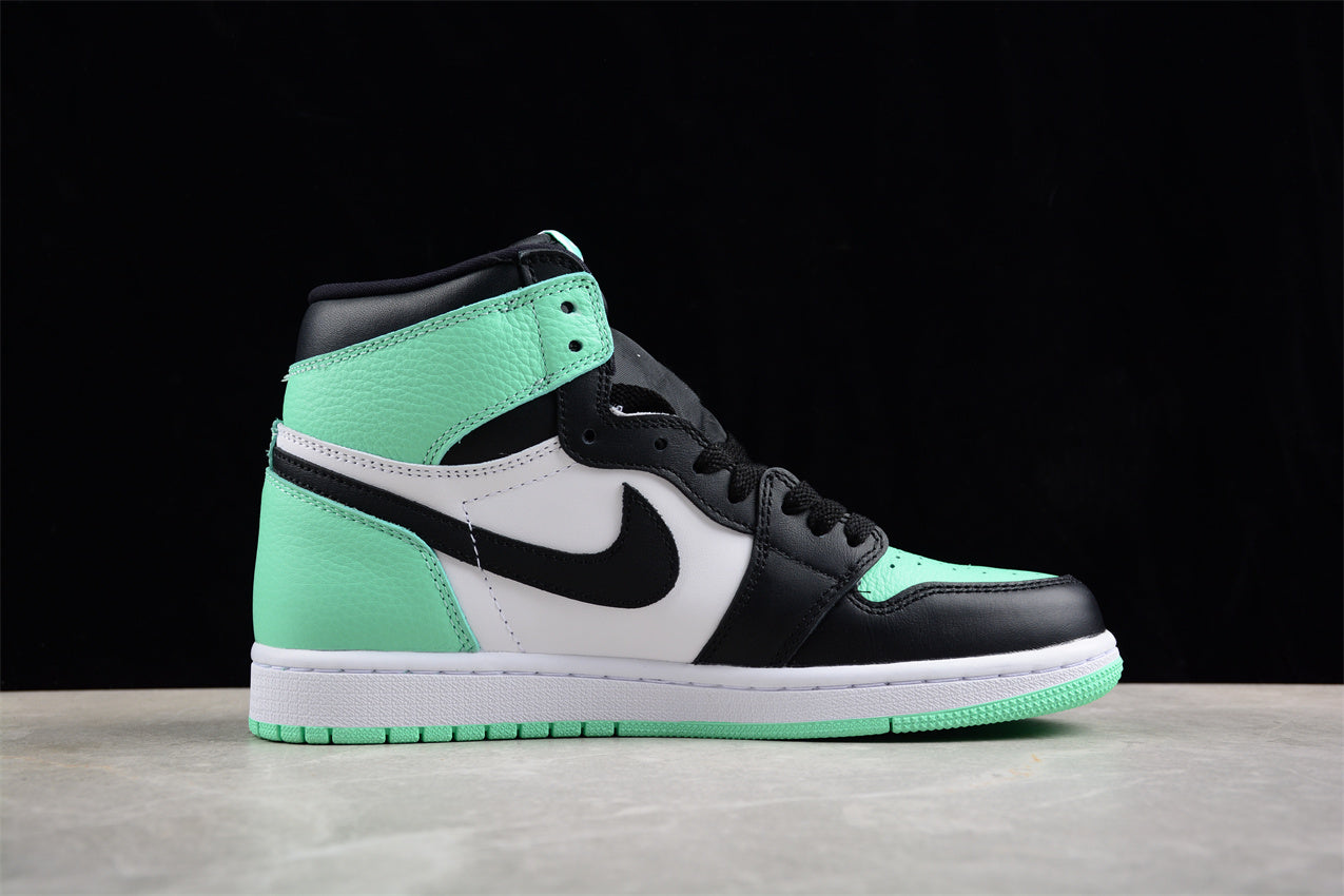 Air Jordan 1 Retro High "Green Glow"