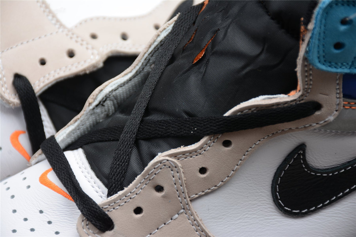 Air Jordan 1 Retro High OG “Prototype”