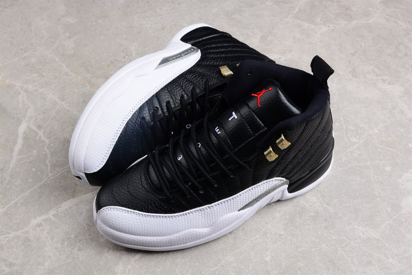 Air Jordan 12 "Playoffs" Black/White