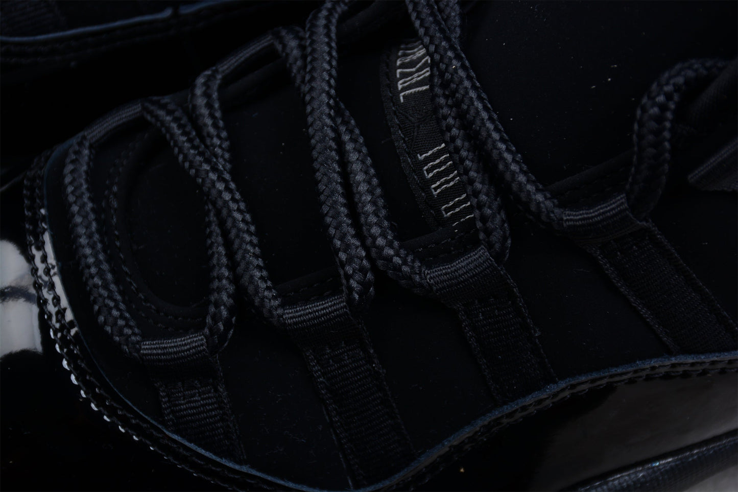 Air Jordan 11“Cap and Gown”
