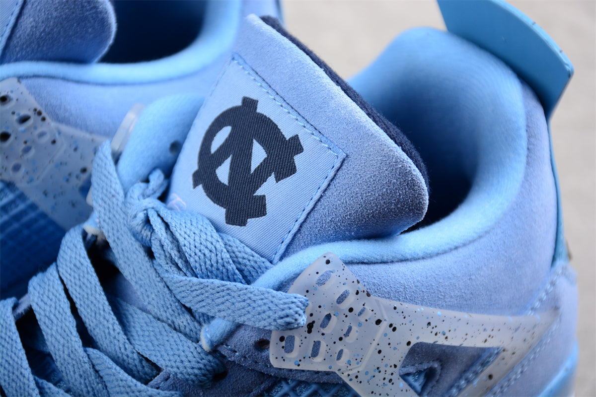 Air Jordan 4 Retro UNC PE