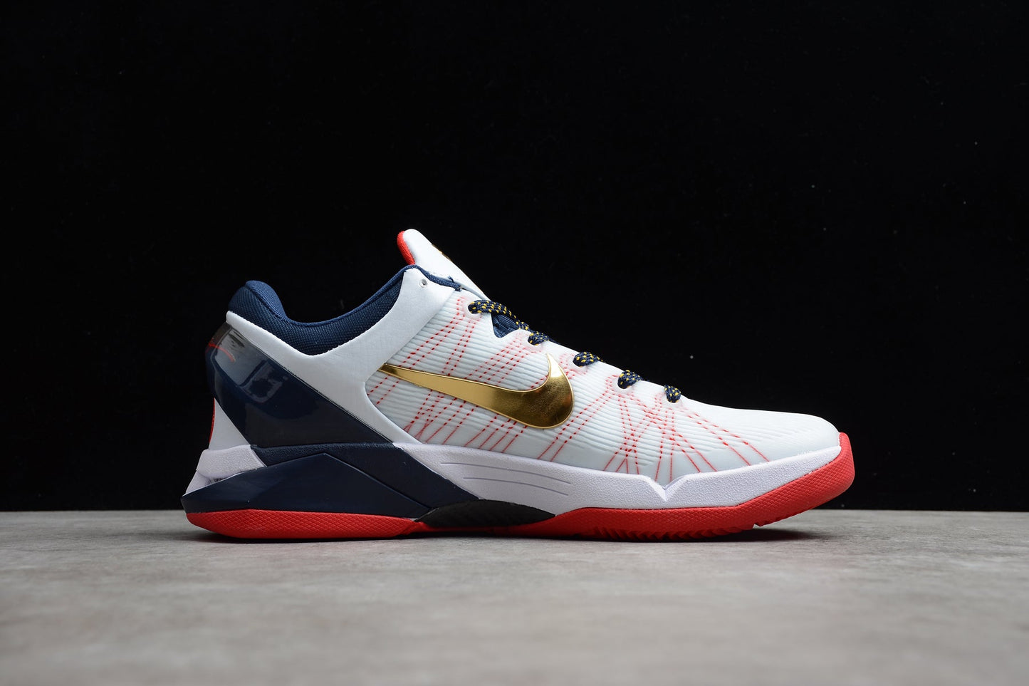 Nike Zoom Kobe 7 "Gold Medal"