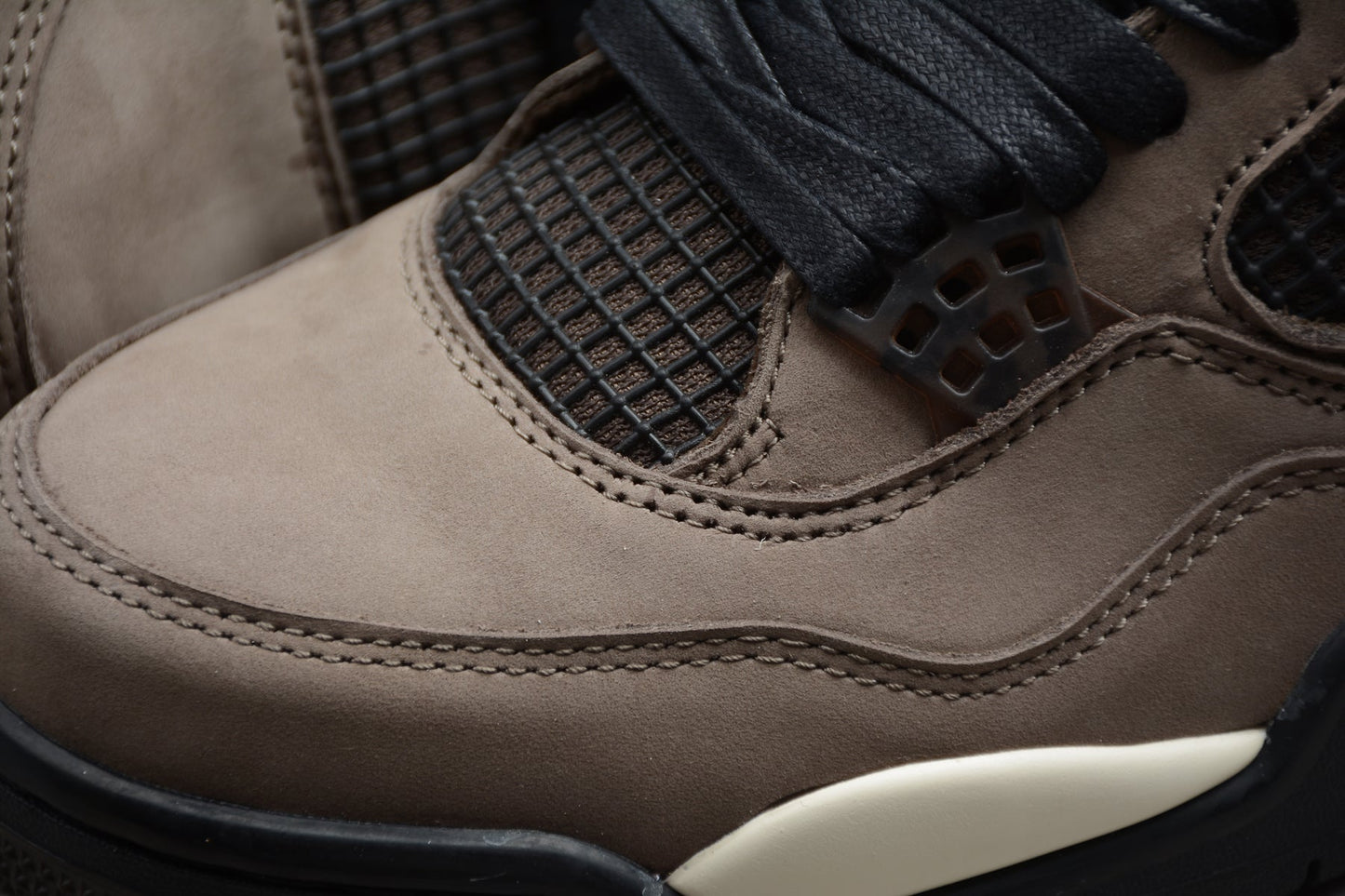 Air Jordan 4 "Taupe Haze"