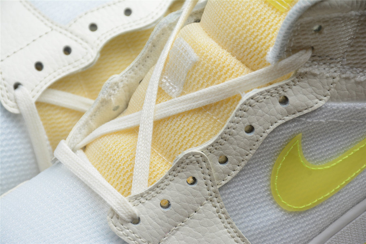 Air Jordan 1 Mid SE "Voltage Yellow"