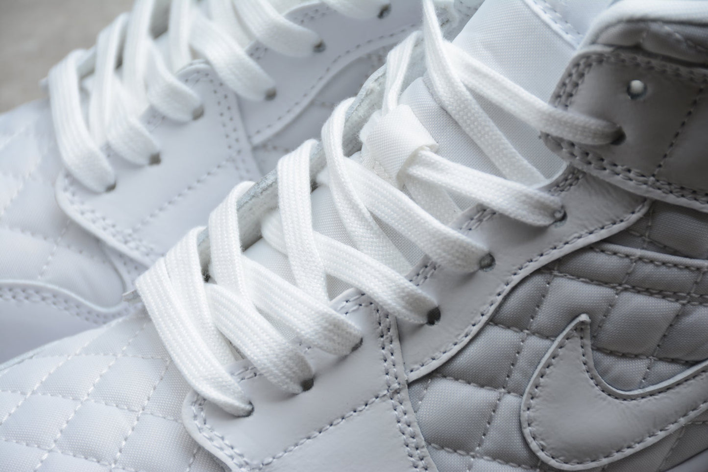 Air Jordan 1 Mid "White Quilted"
