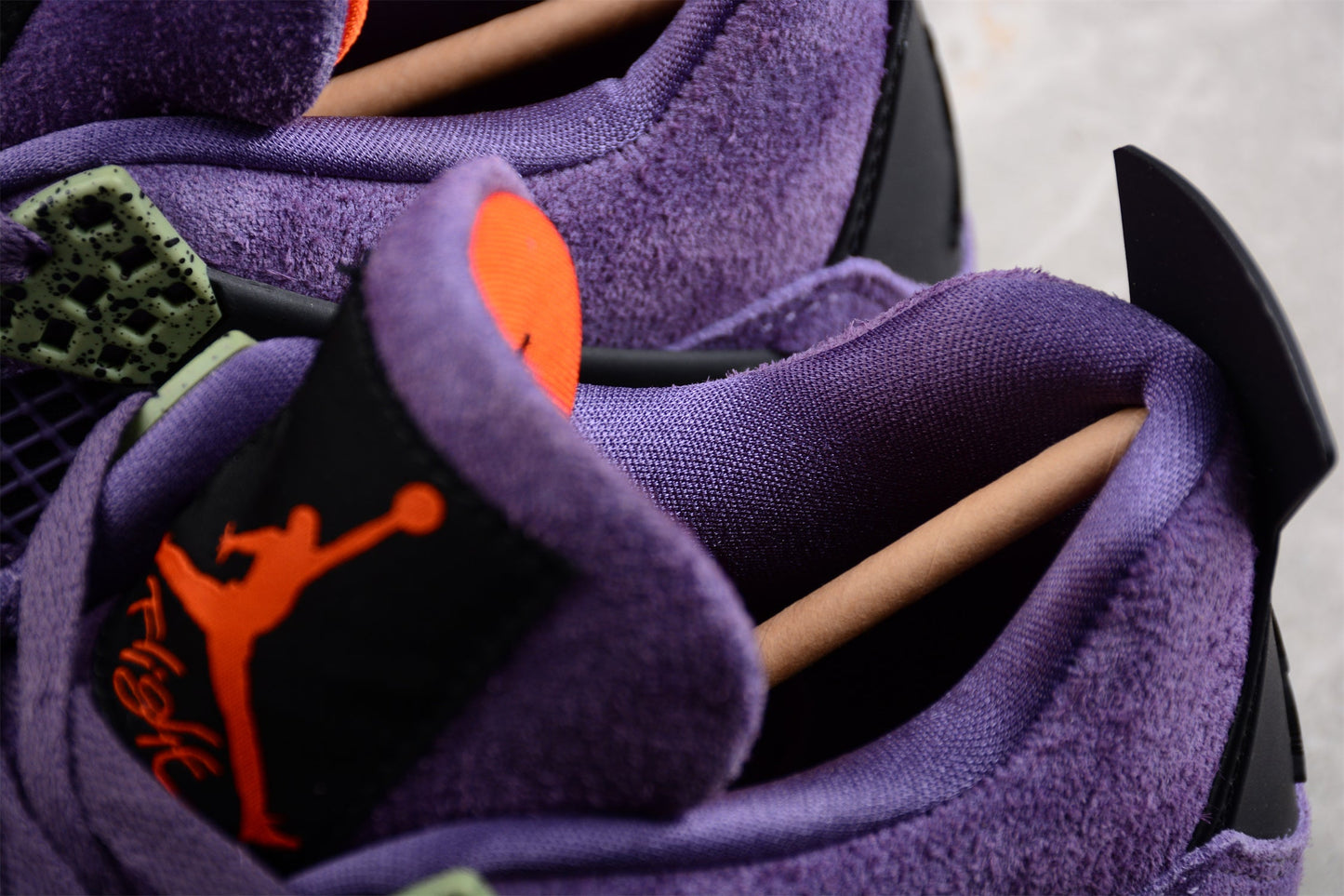 Air Jordan 4 Retro "Canyon Purple"
