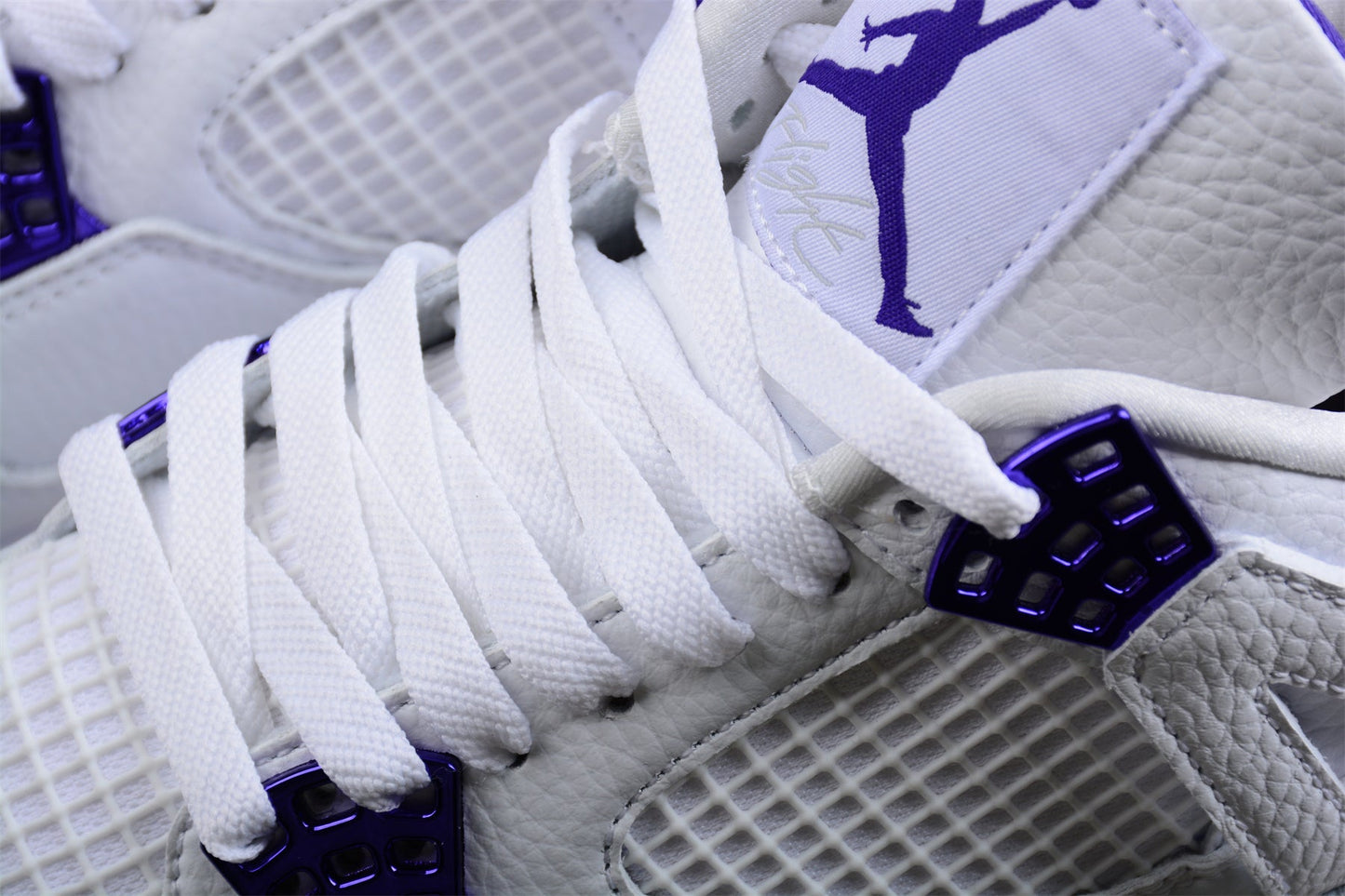 Air Jordan 4“Court Purple”