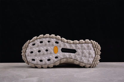 Moncler Trailgrip GTX Beige Sneakers