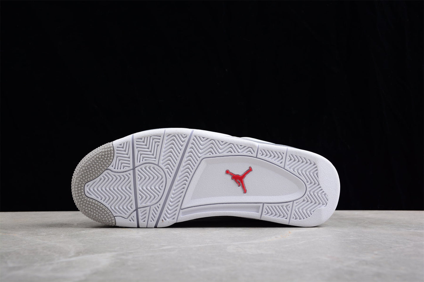 Air Jordan 4 Retro "White Oreo"