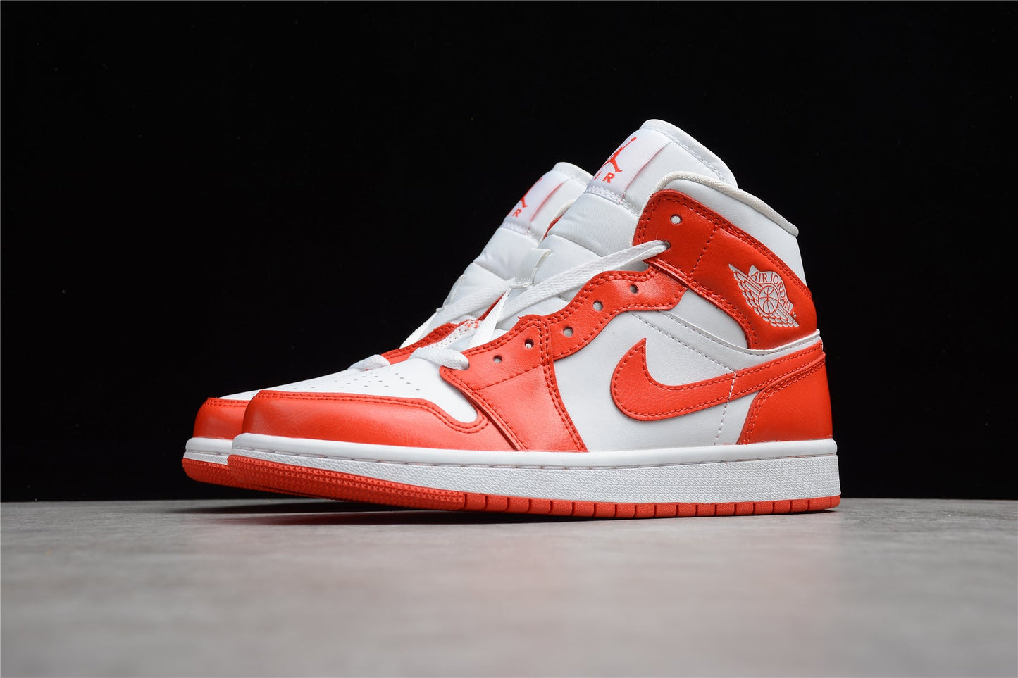 Air Jordan 1 Mid "Syracuse"