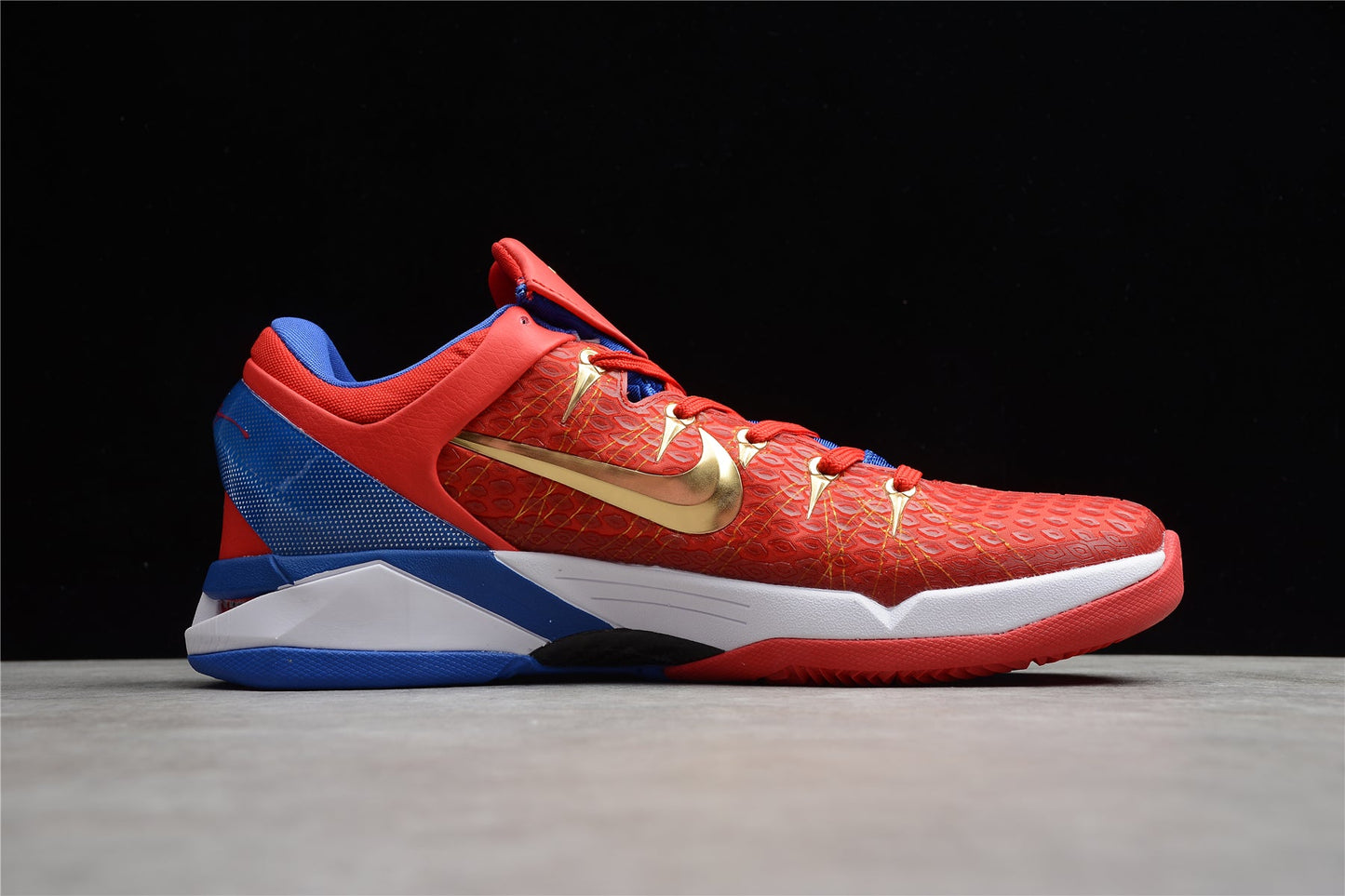 Nike Zoom Kobe 7 “Lion Heart”