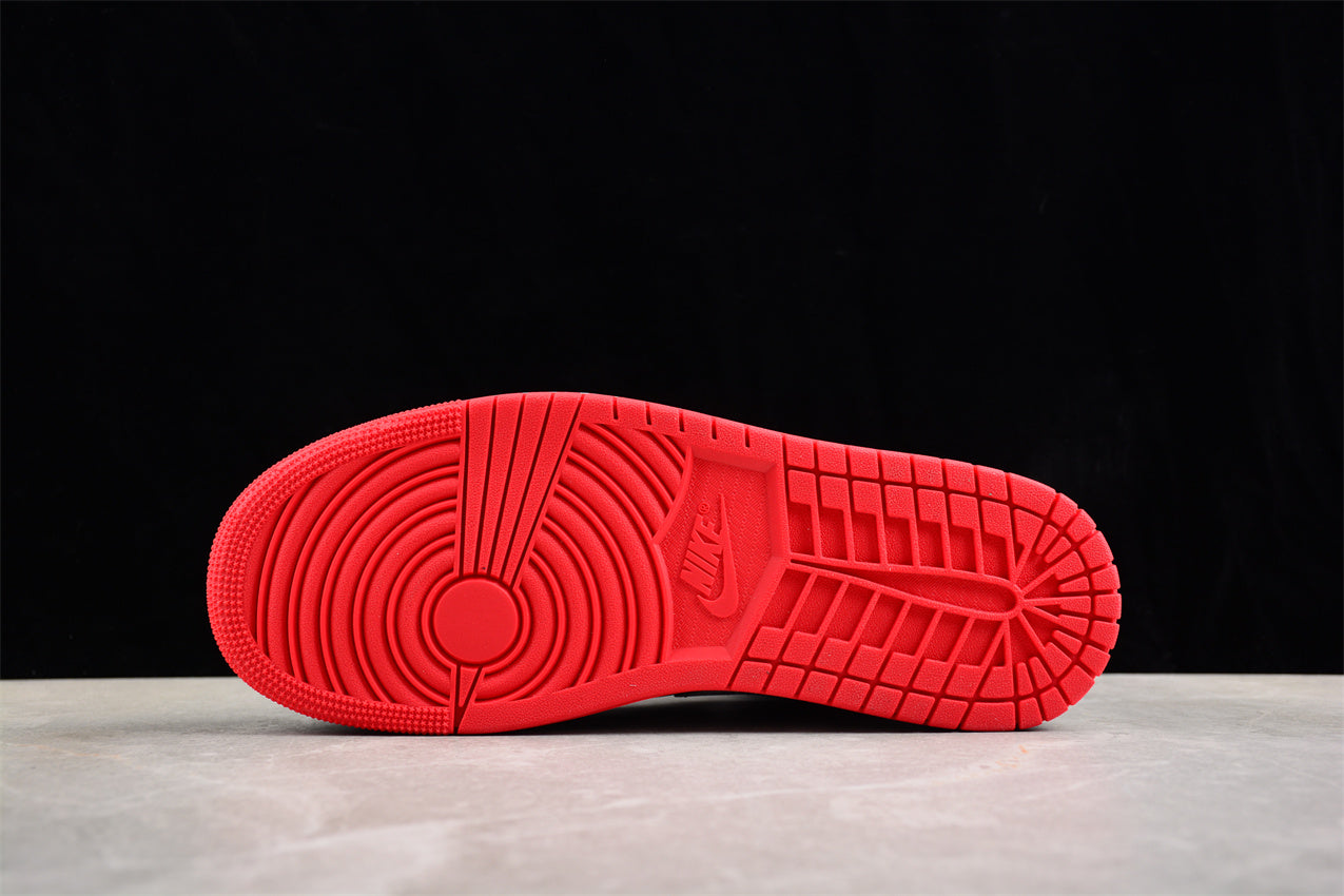 Air Jordan 1 Mid "Bred Shadow"