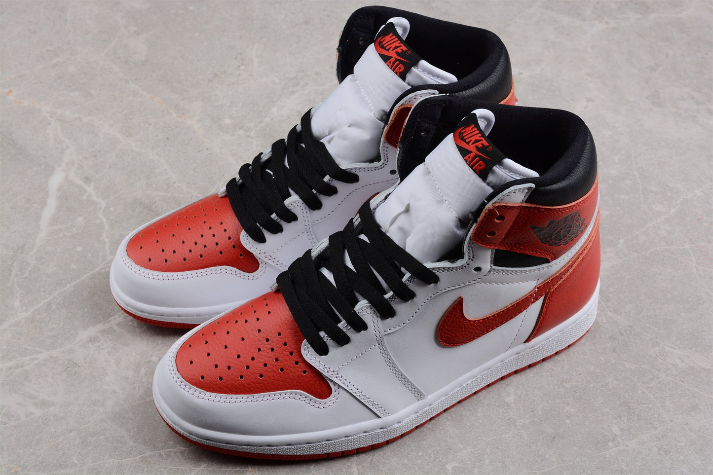 Nike Air Jordan 1 High OG “Heritage”