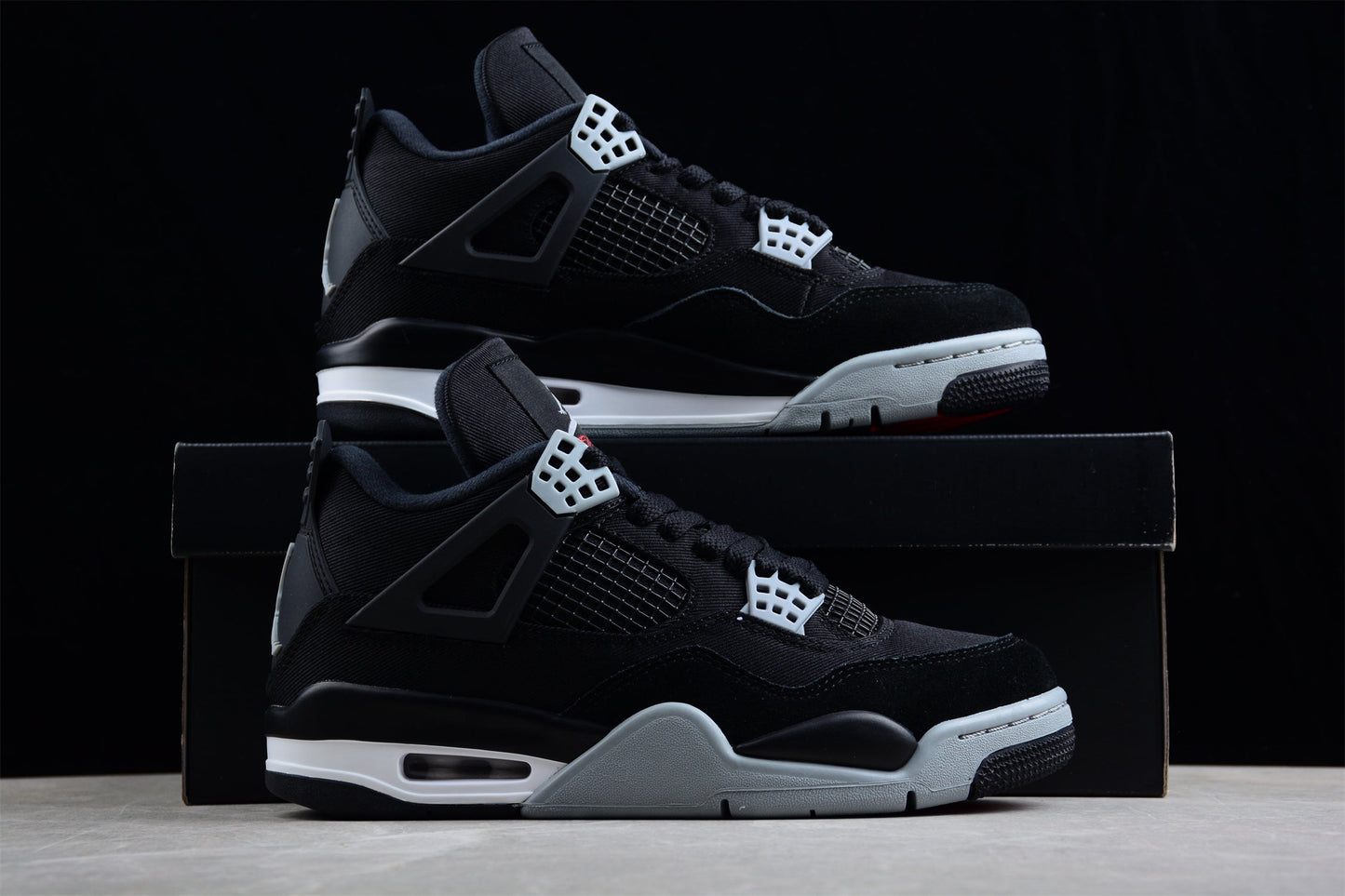 Air Jordan 4 Retro SE 'Black Canvas'