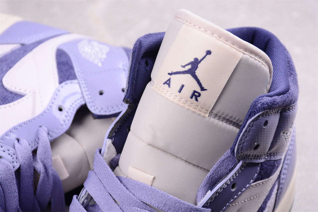 Air Jordan 1 Mid SE "Sky J Purple" (W)
