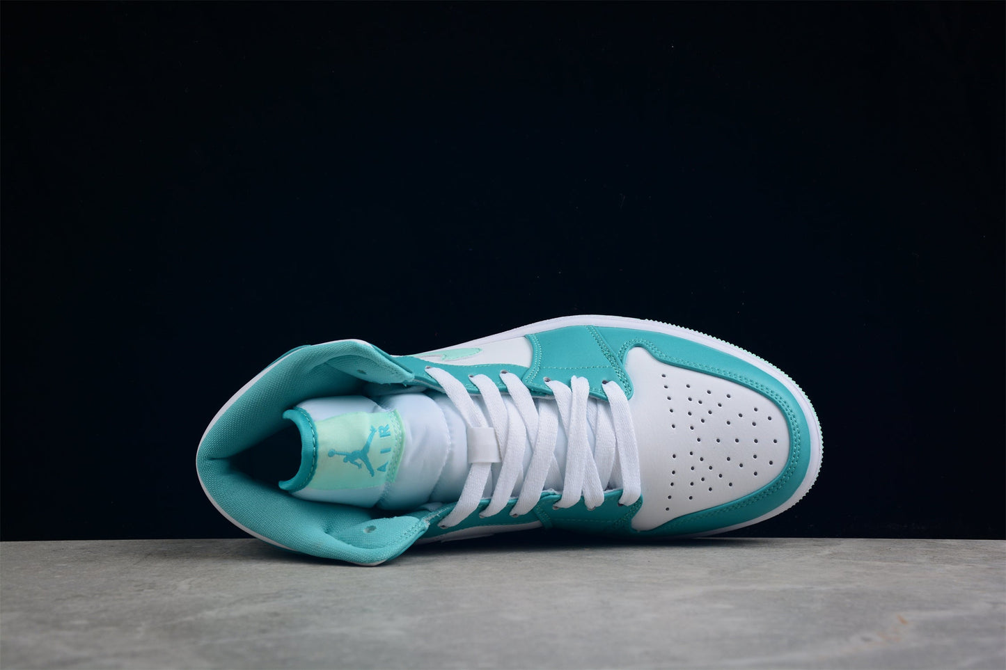 Air Jordan 1 Mid SE "Marine Green"