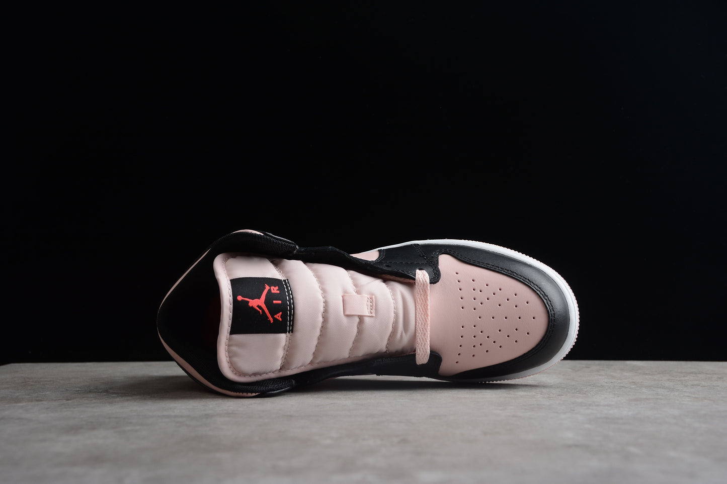 Air Jordan 1 Mid "Black Atmosphere"