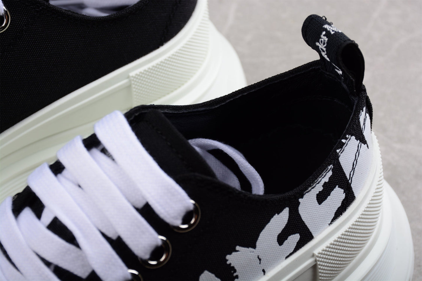 Alexander McQueen Tread Slick Low Lace-Up – Canvas Graffiti Black/White
